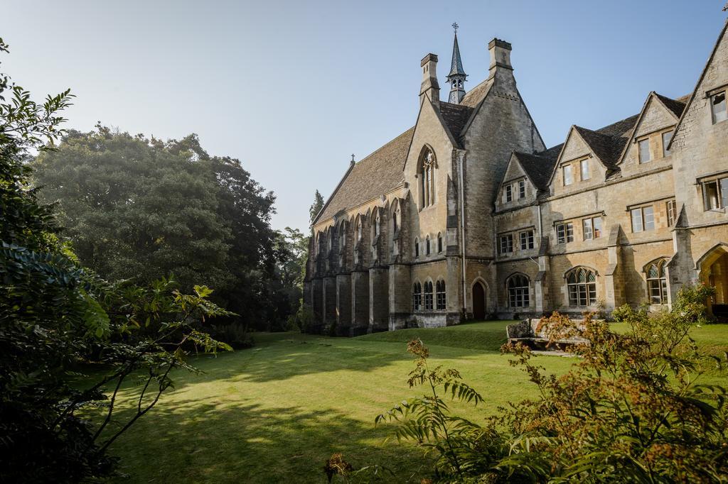 The Convent Otel Stroud  Dış mekan fotoğraf